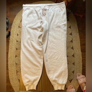 Fashion nova white joggers with pockets 3x